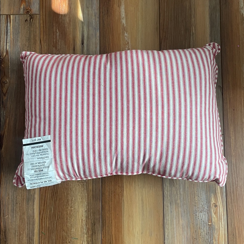 “”be merry” Pillow - Picture 2 of 3